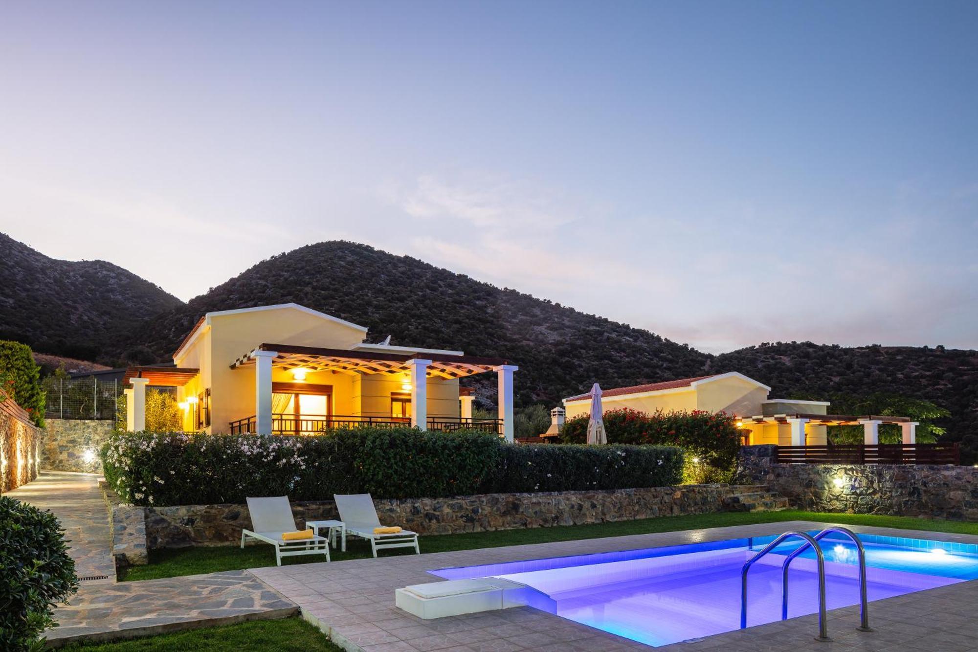 Real Dream Villas, Cretan Gems With Seaviews, By Thinkvilla Bali  Ngoại thất bức ảnh