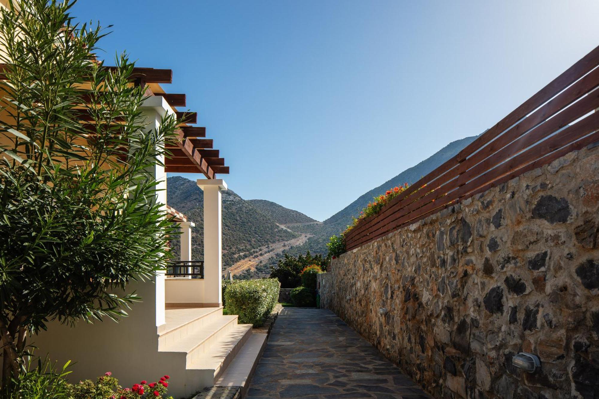 Real Dream Villas, Cretan Gems With Seaviews, By Thinkvilla Bali  Ngoại thất bức ảnh