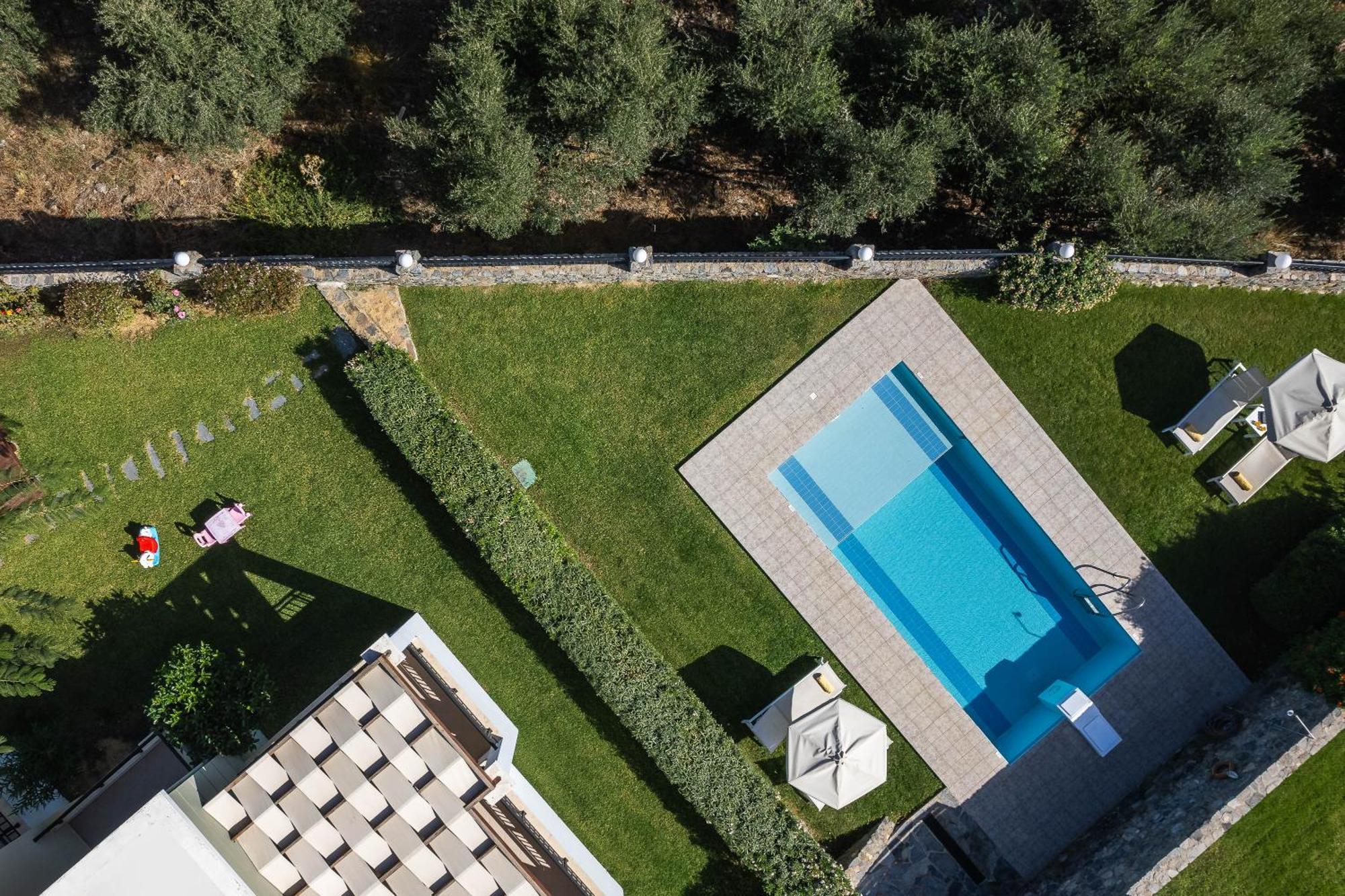 Real Dream Villas, Cretan Gems With Seaviews, By Thinkvilla Bali  Ngoại thất bức ảnh