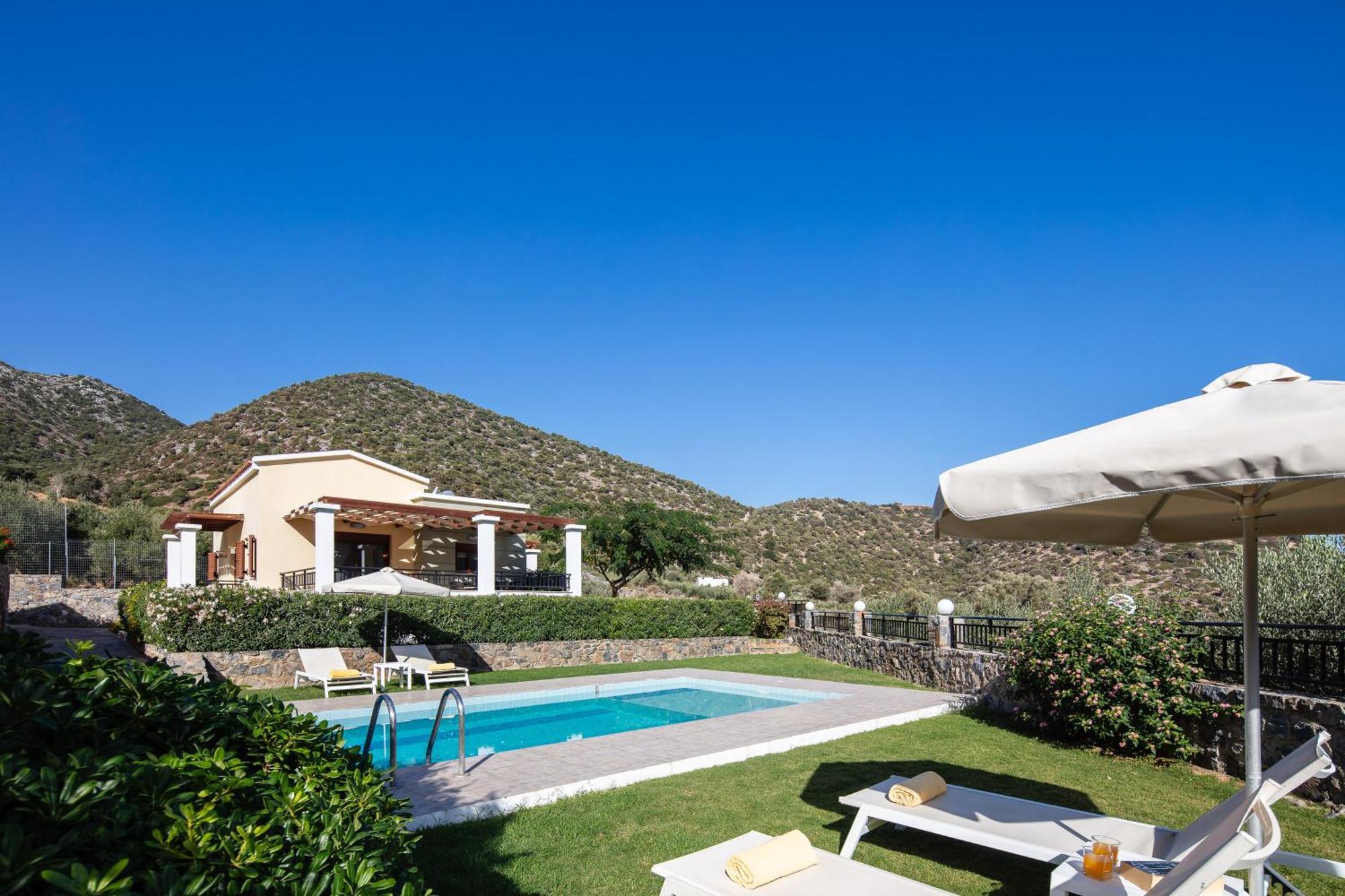 Real Dream Villas, Cretan Gems With Seaviews, By Thinkvilla Bali  Ngoại thất bức ảnh