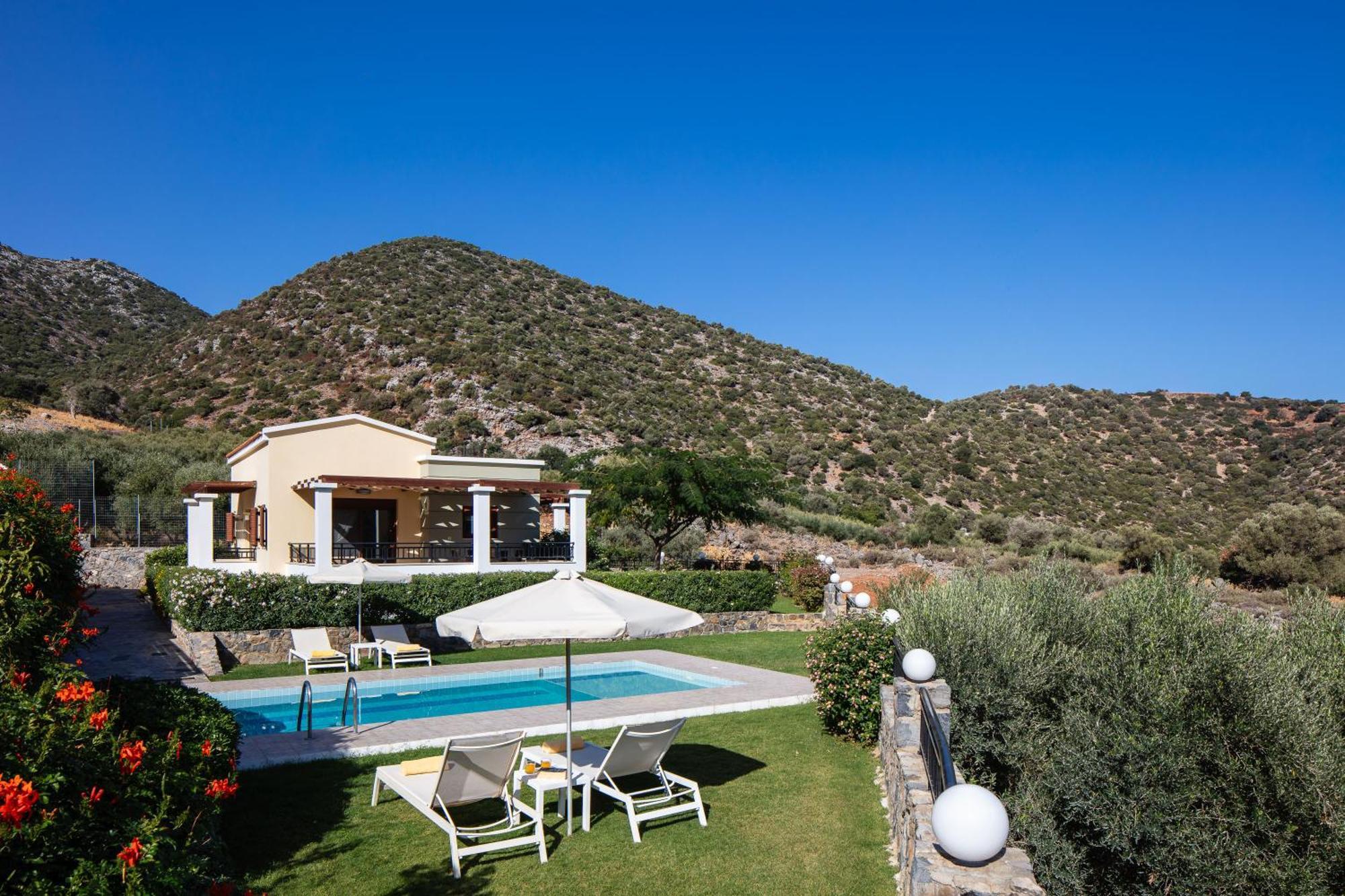 Real Dream Villas, Cretan Gems With Seaviews, By Thinkvilla Bali  Ngoại thất bức ảnh