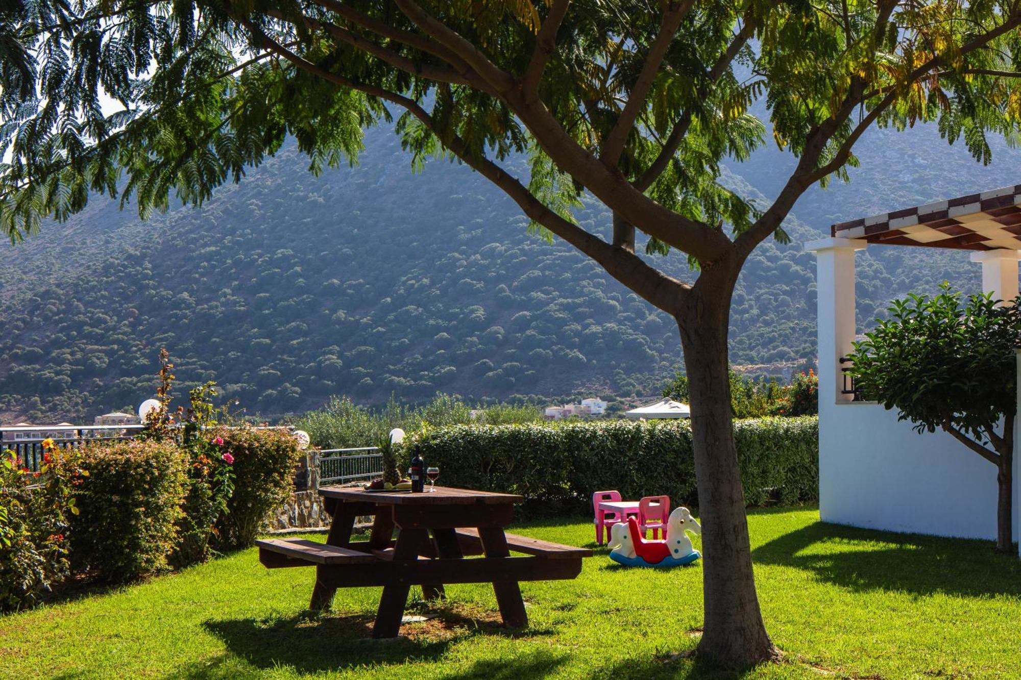 Real Dream Villas, Cretan Gems With Seaviews, By Thinkvilla Bali  Ngoại thất bức ảnh