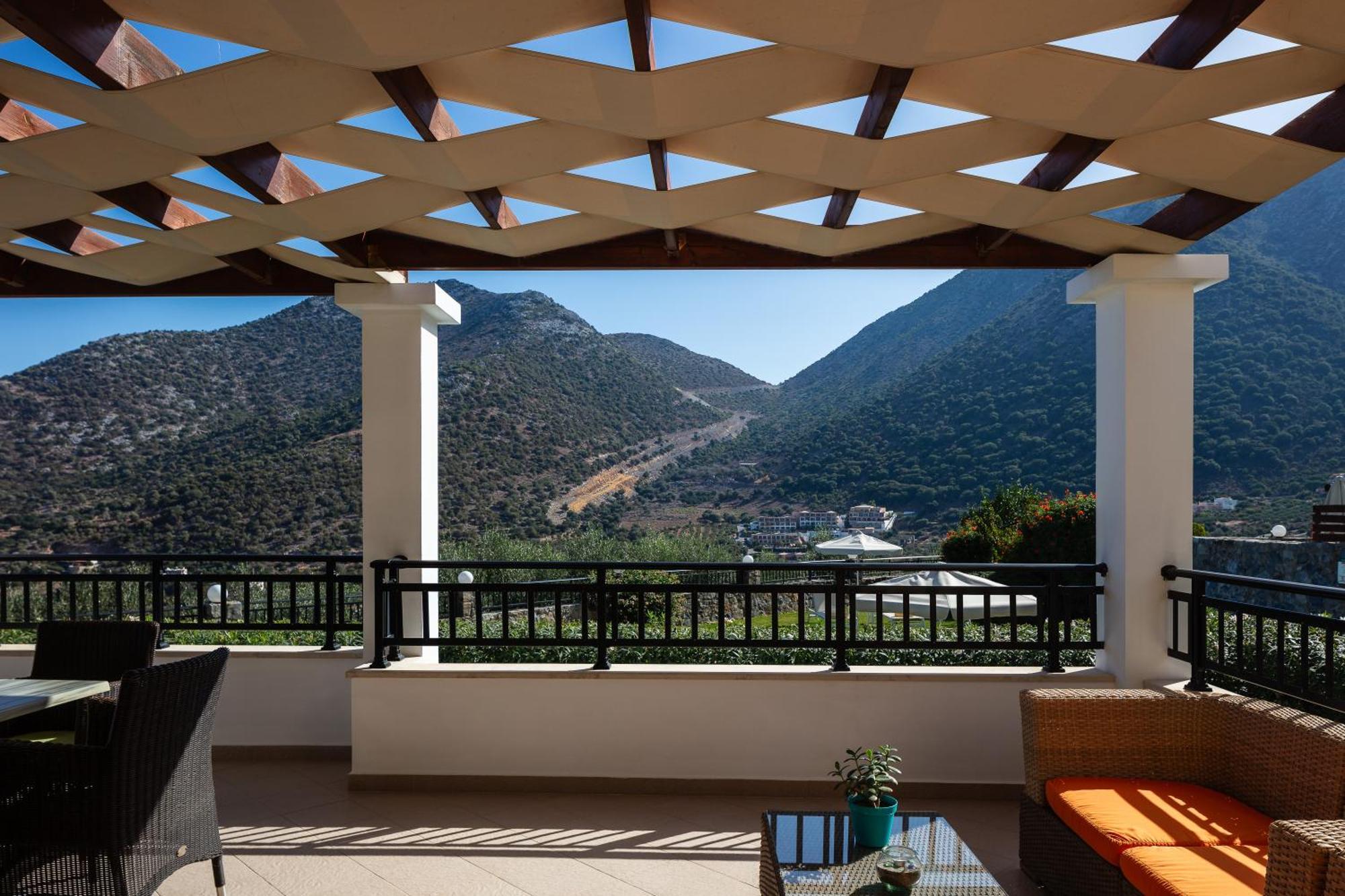 Real Dream Villas, Cretan Gems With Seaviews, By Thinkvilla Bali  Ngoại thất bức ảnh