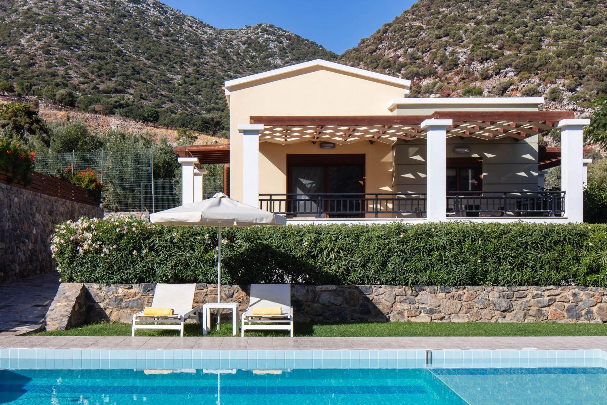 Real Dream Villas, Cretan Gems With Seaviews, By Thinkvilla Bali  Ngoại thất bức ảnh