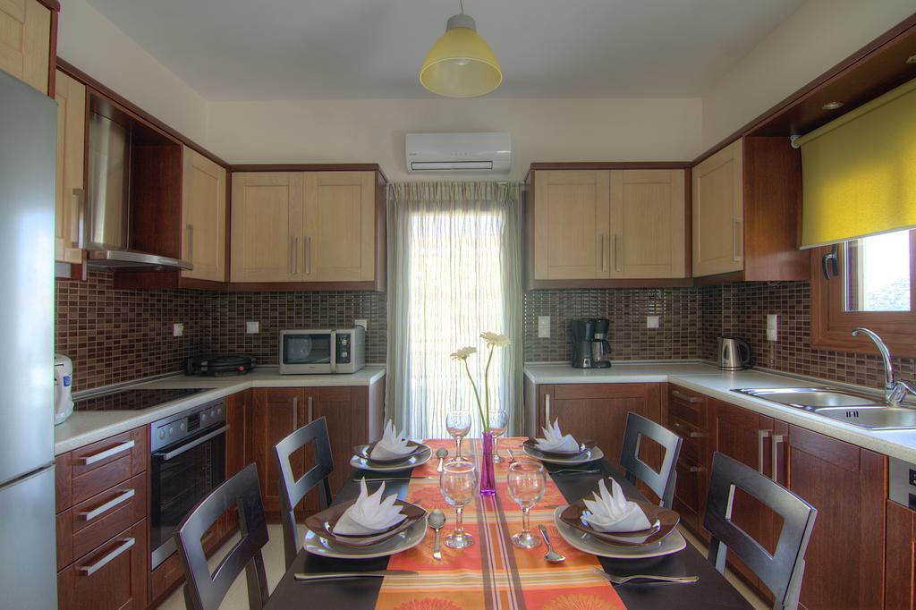 Real Dream Villas, Cretan Gems With Seaviews, By Thinkvilla Bali  Ngoại thất bức ảnh